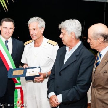 Gaeta consegna il Follaro d’Oro 2015 alla Direzione Marittima del Lazio