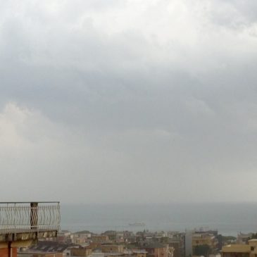 #Meteo Tempo reale #Gaeta: in arrivo un forte temporale sul Golfo – immagini in diretta